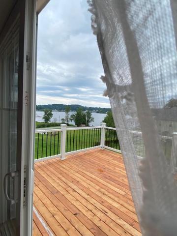 Gray'S Manor - Lake Memphremagog Apartment Newport Room photo