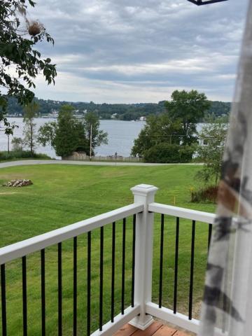 Gray'S Manor - Lake Memphremagog Apartment Newport Room photo